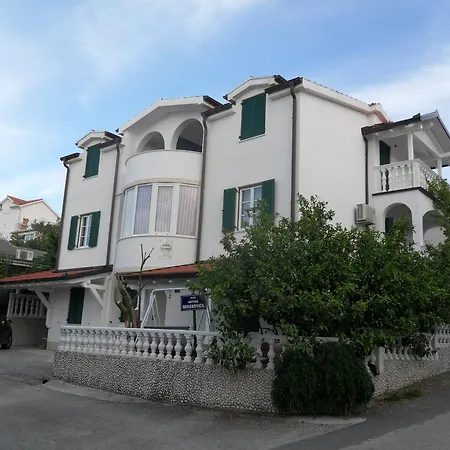 Mateja Apartament *